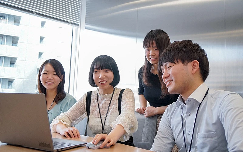 社内での打合せ