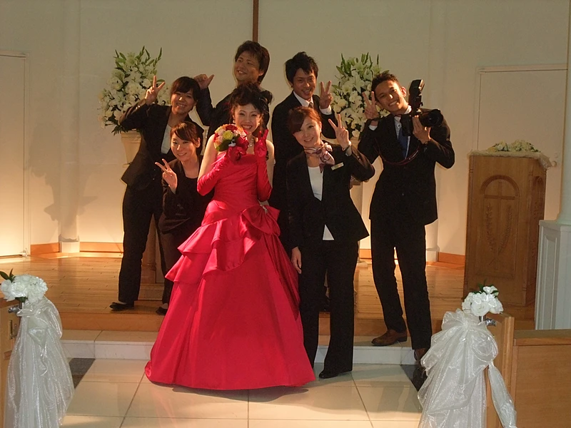 ウエディングプランナー時代の車地（中央右）