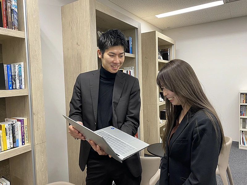 メンバーとの打合せ